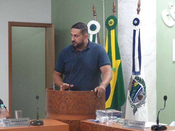 Homenagem de Aniversário ao Vereador Eder Fabricío Pereira pela Câmara de Borrazópolis