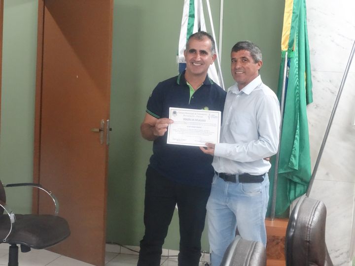 Câmara parabeniza Presidente Rosimar Gonçalves por seu aniversário