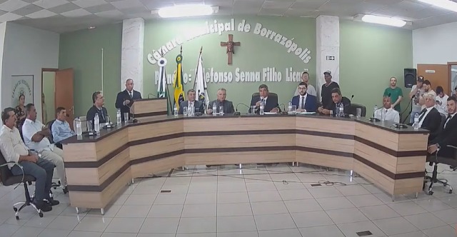 Cerimônia de posse dos novos representantes municipais